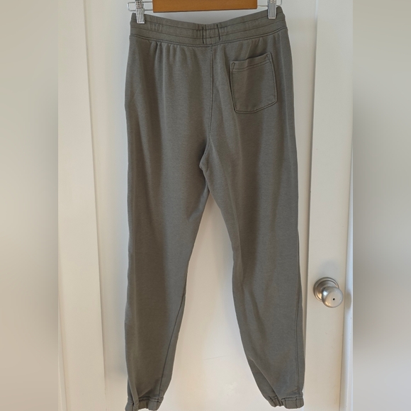 Hollister Men's Olive Jogger Pants - Picture 2 of 3